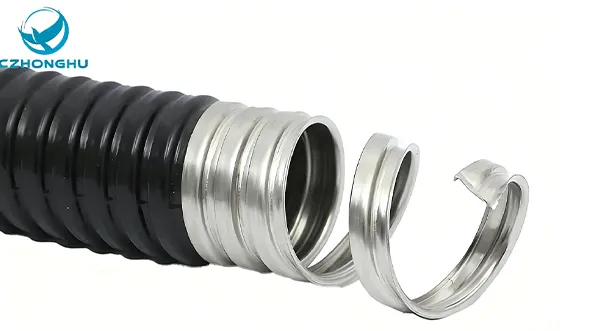 Doppelter Schutz, überlegene Flexibilität: Warum PVC-beschichtetes flexibles Rohr die Top-Wahl für die Verdrahtung in rauen Umgebungen ist